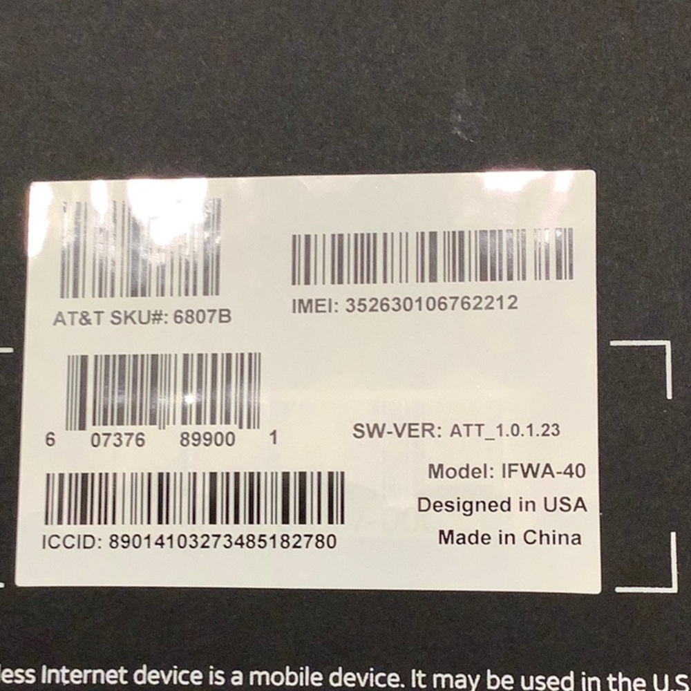 Black Wireless Router with Sleek Design and LED Indicators - Picture 7 of 8